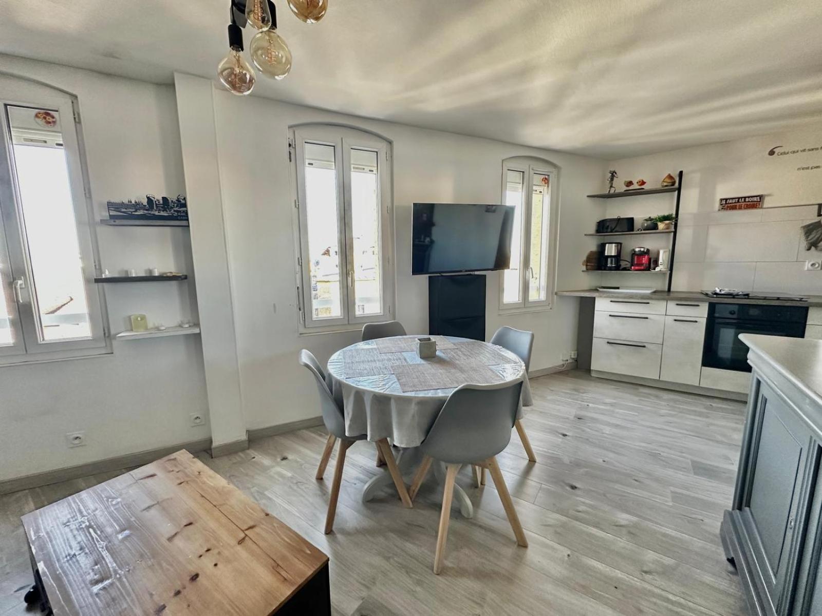 Appartement Pres Du Port Centre Et Plage - Vue Mer Courseulles-sur-Mer Eksteriør billede